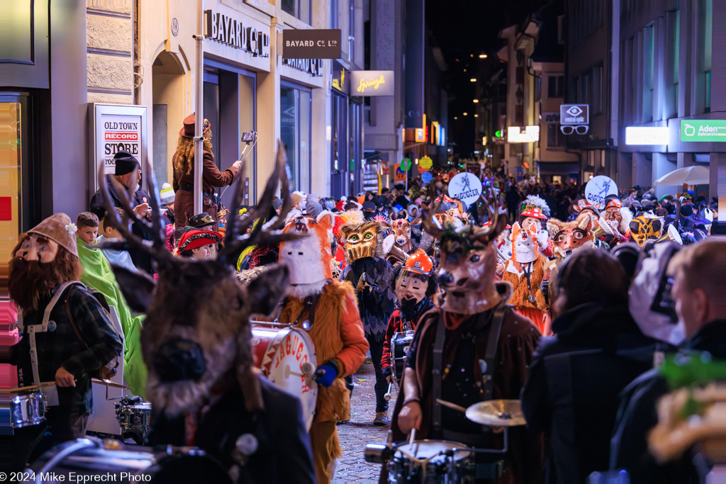 Güdis-DI; Luzerner Fasnacht 2024; Monstercorso