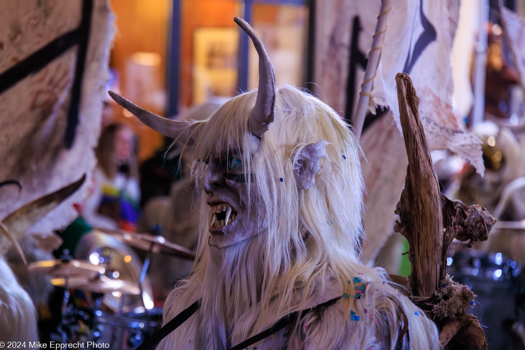 Güdis-DI; Luzerner Fasnacht 2024; Monstercorso