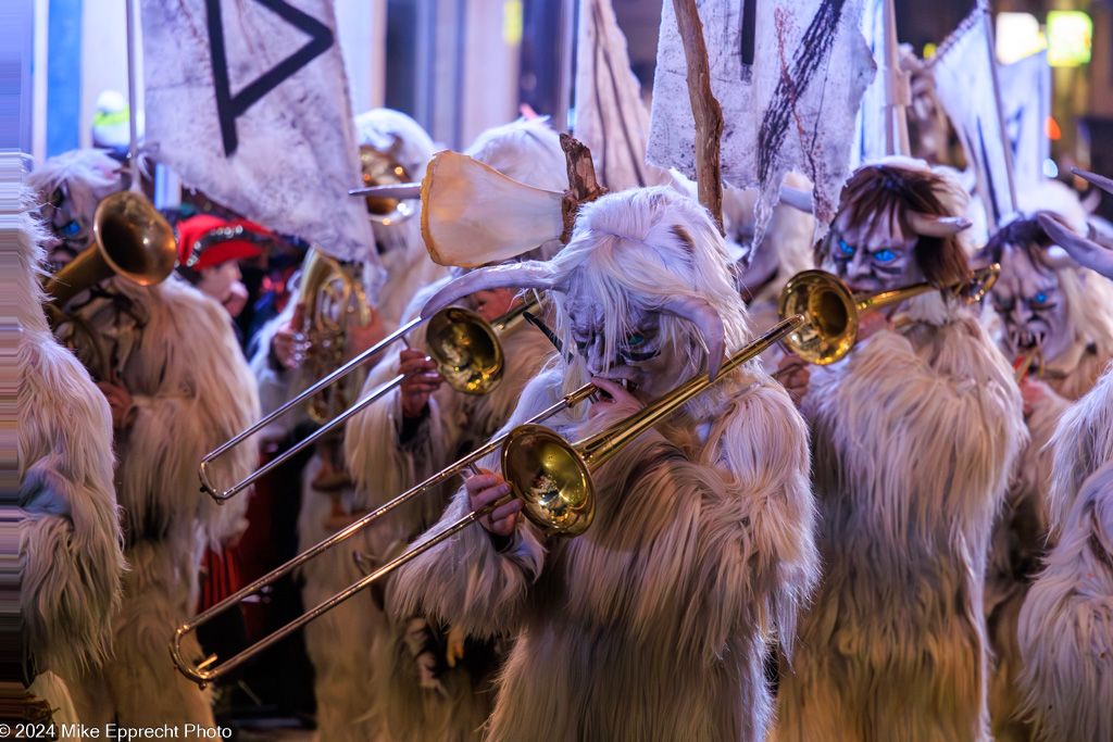 Güdis-DI; Luzerner Fasnacht 2024; Monstercorso