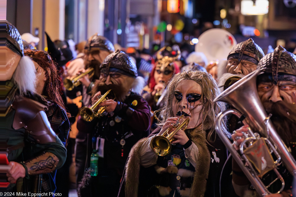 Güdis-DI; Luzerner Fasnacht 2024; Monstercorso