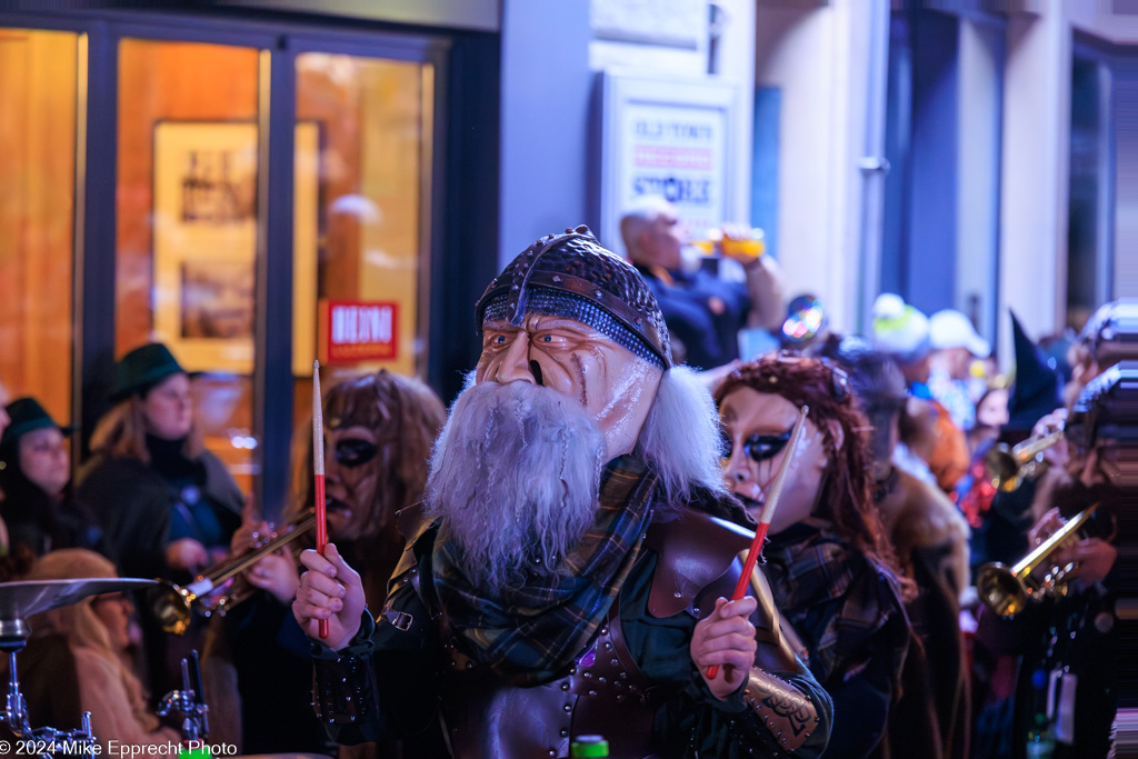 Güdis-DI; Luzerner Fasnacht 2024; Monstercorso