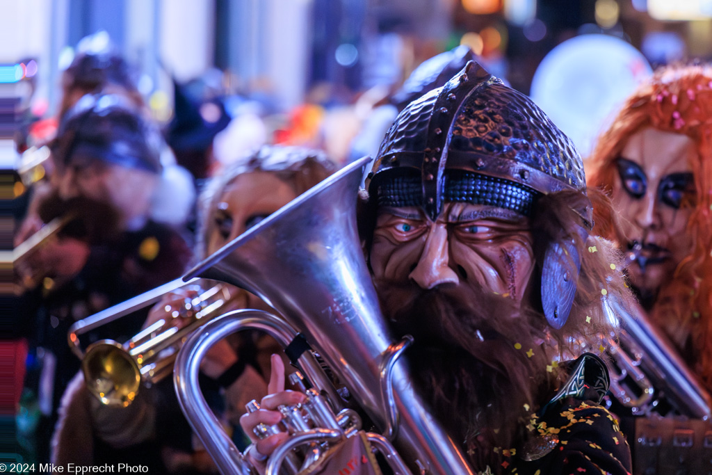 Güdis-DI; Luzerner Fasnacht 2024; Monstercorso