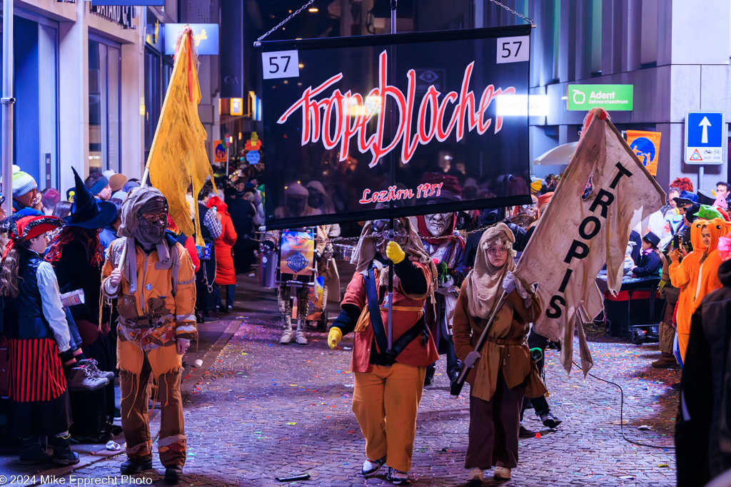 Güdis-DI; Luzerner Fasnacht 2024; Monstercorso