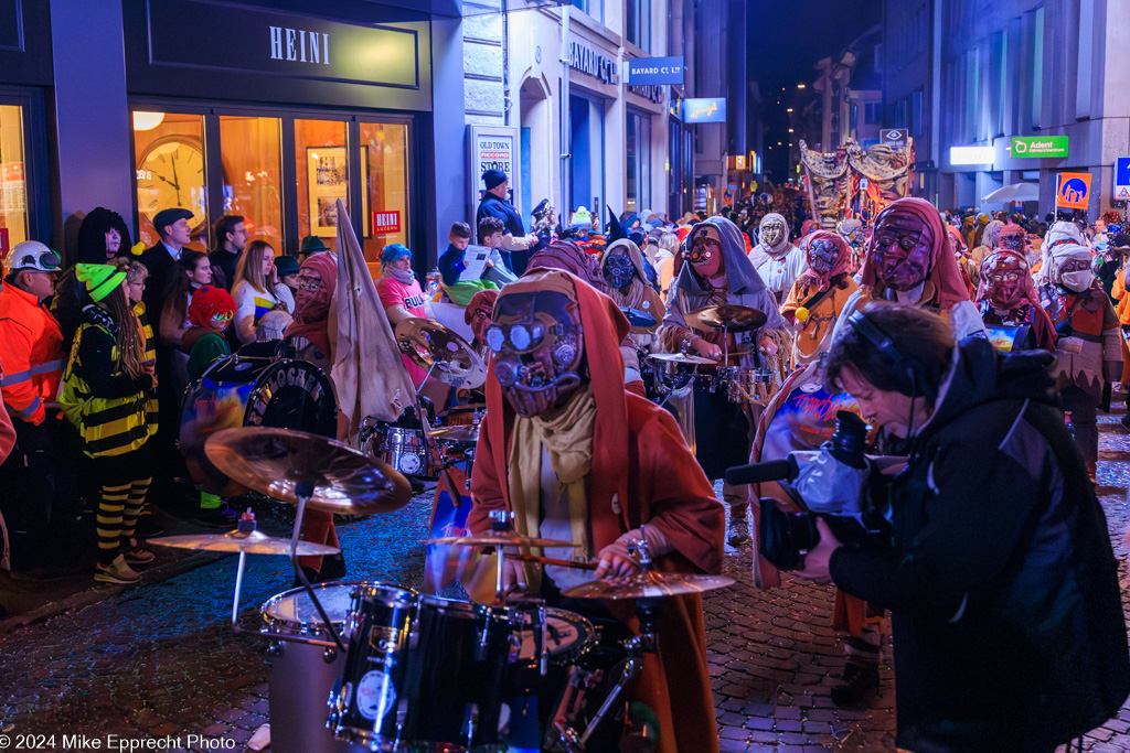 Güdis-DI; Luzerner Fasnacht 2024; Monstercorso