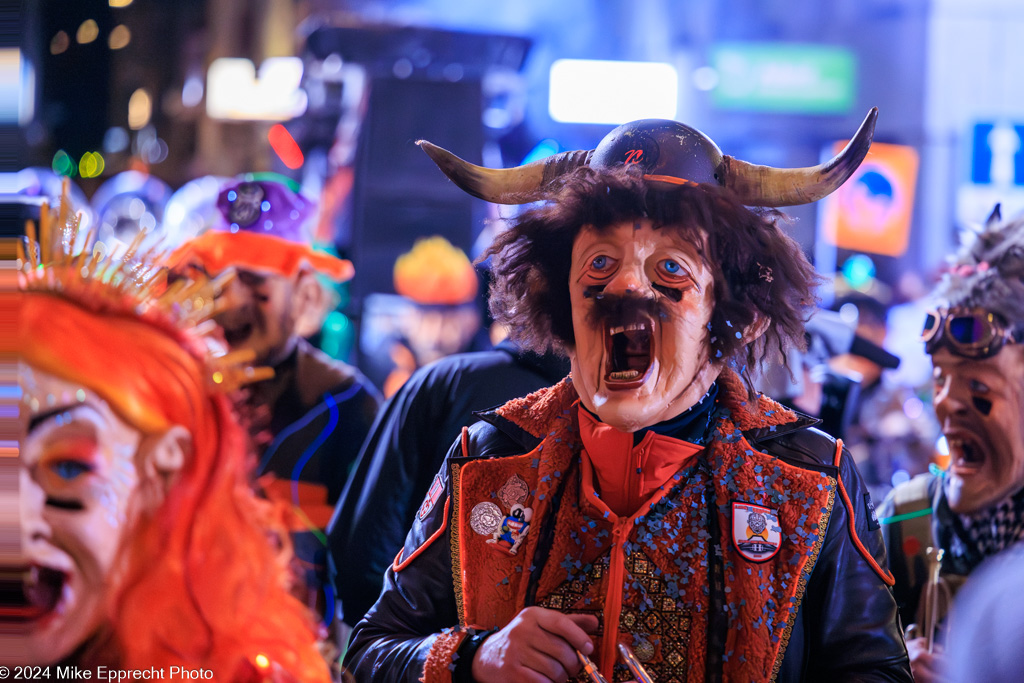 Güdis-DI; Luzerner Fasnacht 2024; Monstercorso